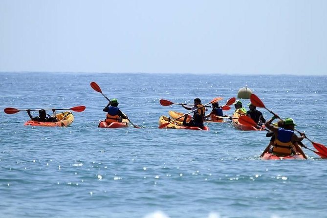 Kayak ou paddle le long de la côte d'Agadir