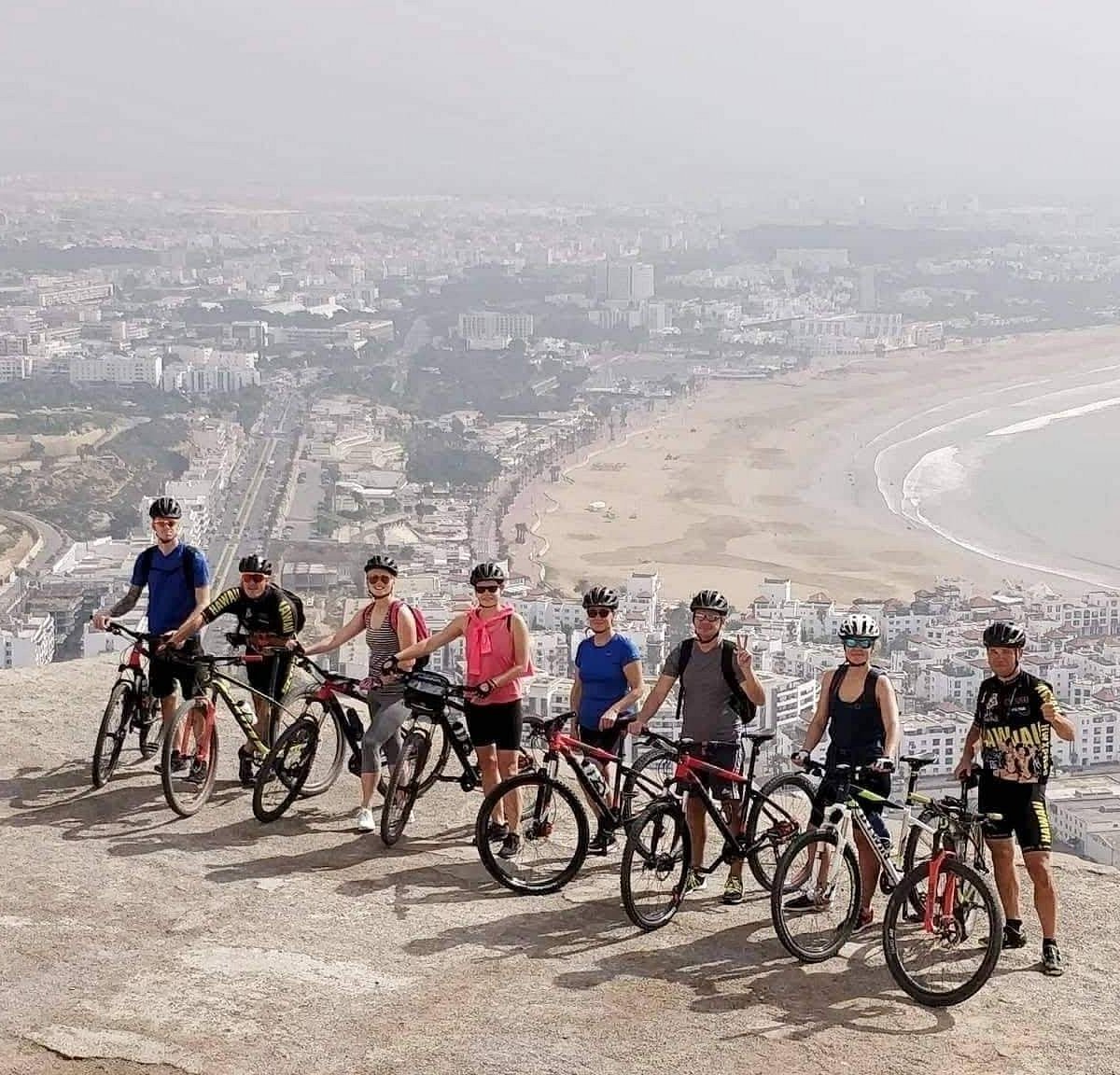 Tour privé en vélo électrique dans la ville et le long de la corniche