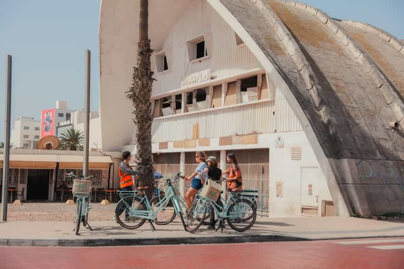 Tour privé en vélo électrique dans la ville et le long de la corniche